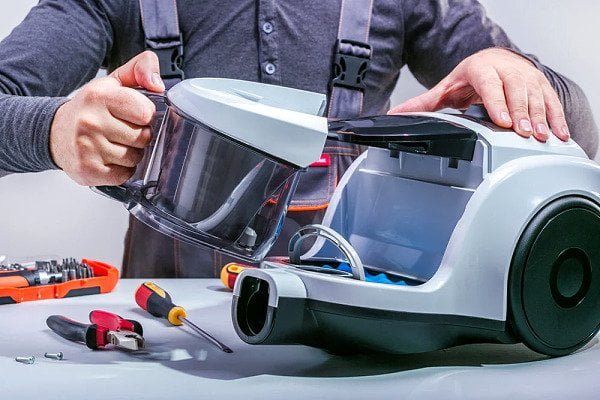 Common warning signs that a vacuum cleaner needs repair